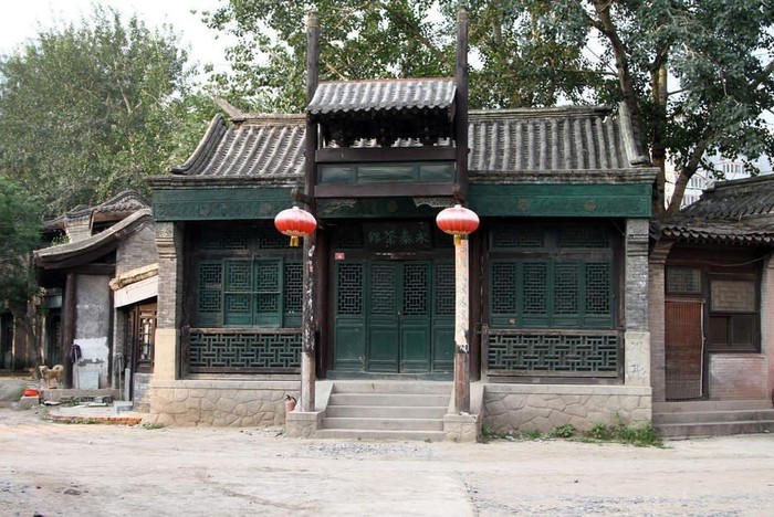 Nhiều cư dân mạng Trung Quốc muốn tận mắt đến thăm quan trường quay này một lần cuối trước khi bị phá bỏ.