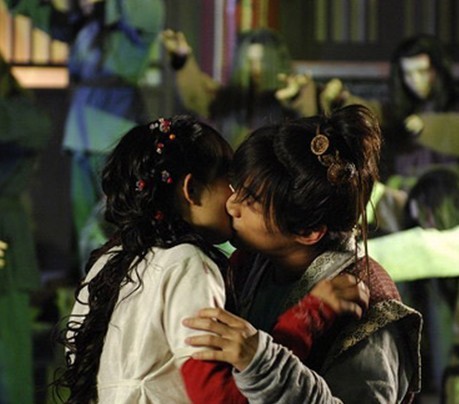 Ngoài bộ phim này ra thì cả hai còn có một nụ hôn khác trong phim “Tiên kiếm 3” khá lãng mạn.