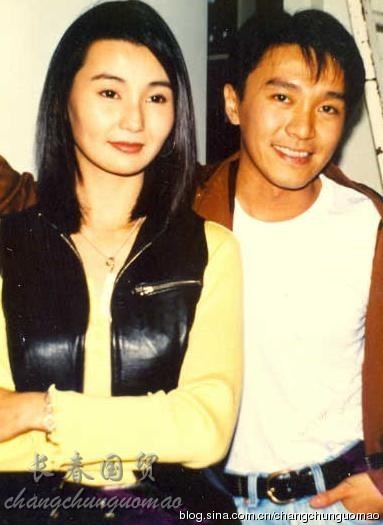 Châu Tinh Trì sánh vai cùng Trương Mạn Ngọc trong phim "All's Well" 1992.