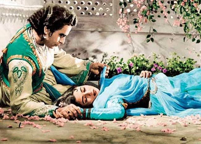 Cặp đôi Dilip Kumar và nữ diễn viên Madhubala trong các phim như "Mughal-el-Azam", "Har Singar", Jwar Bhât" và "Tarana".