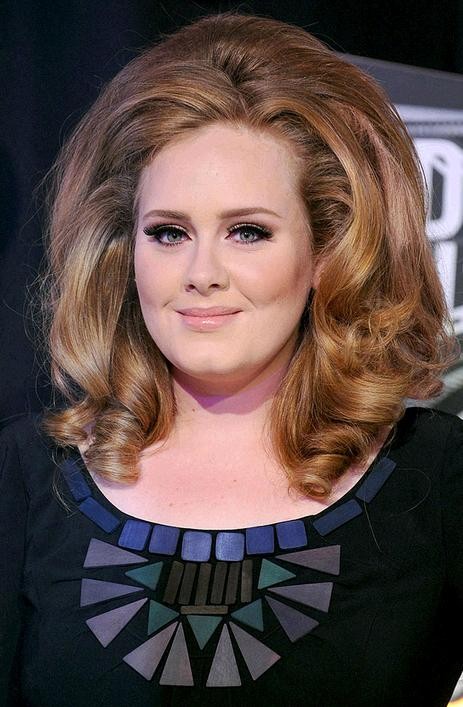 Adele đang là mục tiêu bị tấn công bởi những lời dọa nạt trên mạng xã hội.