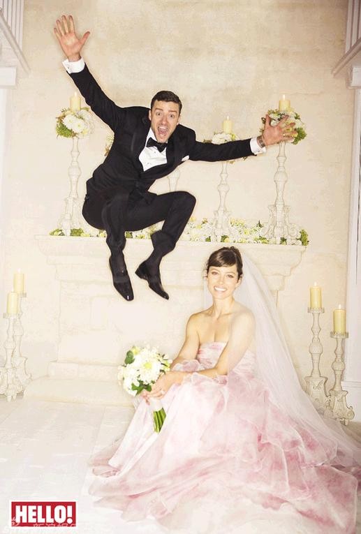 Chùm ảnh cưới của nam ca sĩ, diễn viên Justin Timberlake (31 tuổi) được tạp chí People mua với giá 300.000 USD (6 tỷ đồng). Justin Timberlake và Jessica Biel đã trải qua mối tình 5 năm trước khi tiến tới đám cưới long trọng hôm 19/10.
