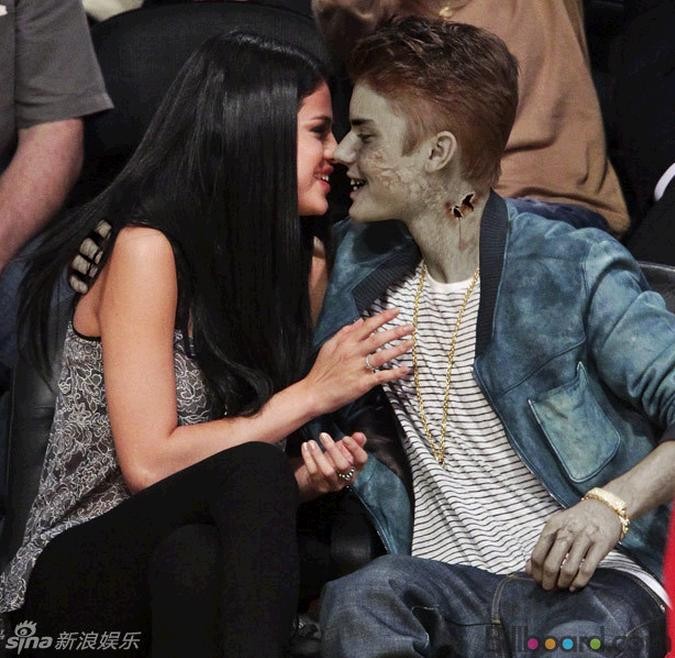 Cặp đôi ca Justin Bieber và Selena Gomez.