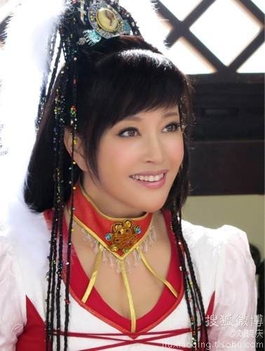 Lưu Hiểu Khánh trẻ trung trong tạo hình công chúa.