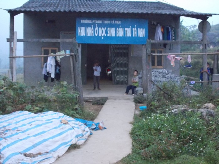 Nhà ở học sinh bán trú xã Tả van, huyện Sapa (ảnh Xuân Dương)