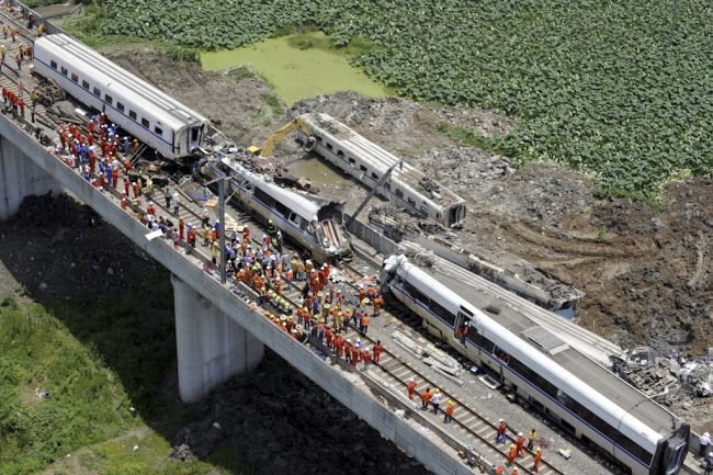 Một vụ tai nạn tàu cao tốc ở Trung Quốc năm 2011 khiến 40 người thiệt mạng. ảnh Globalpost