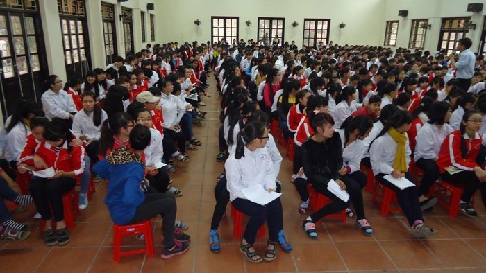Chương trình hướng nghiệp miễn phí cho các học sinh khối 12 trường THPT Yên Phong I- Bắc Ninh.