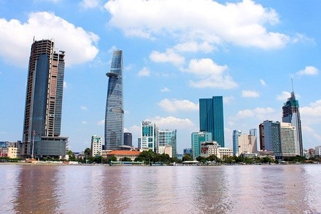 Thành phố Hồ Chí Minh ngày nay đã hoàn toàn thay đổi, trên ảnh là góc nhìn từ quận 2 sang. Ảnh Đỗ Cường