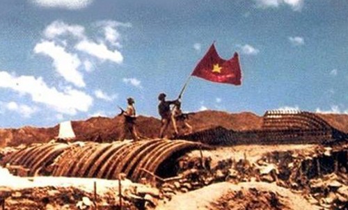 Trận Điện Biên Phủ là một cái mốc chói lọi bằng vàng của lịch sử Việt Nam
