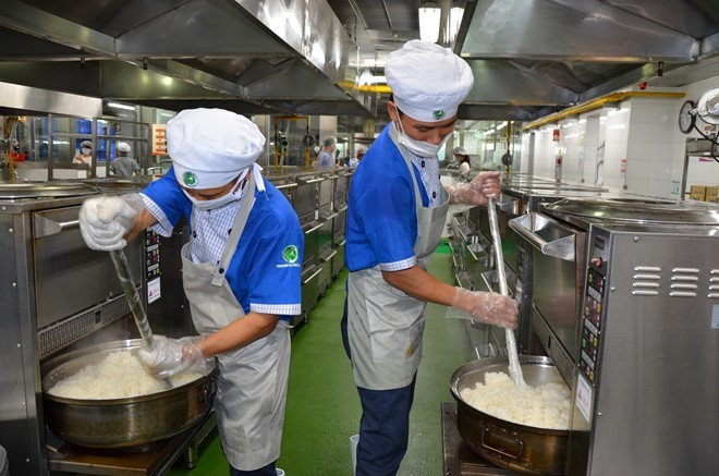 Bếp ăn của Công ty Sam Sung Thái Nguyên hàng ngày cung cấp khoảng 85000 suất ăn mỗi ngày.