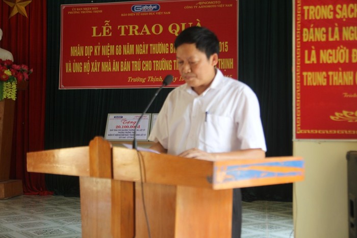 Ông Mai Xuân Thuật – Phó Bí thư đảng ủy Chủ tịch UBND phường Trường Thịnh phát biểu tại buổi lễ