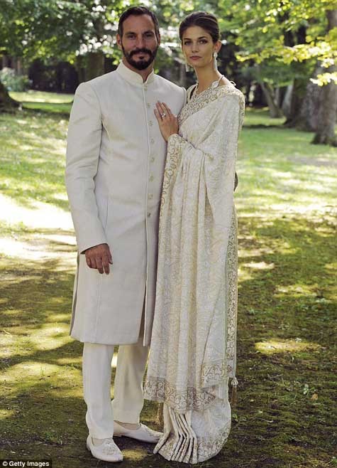 Đám cưới phong cách hồi giáo của siêu mẫu người Mỹ Kendra với hoàng tử Rahim Aga Khan.