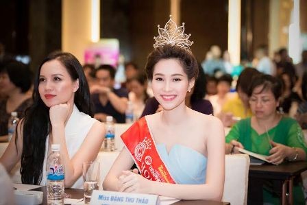 Đương kim Hoa hậu Đặng Thu Thảo