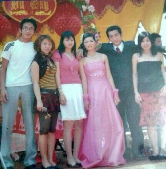 Những tấm ảnh cưới mới lộ ra chứng minh bạn trai Phi Thanh Vân từng kết hôn