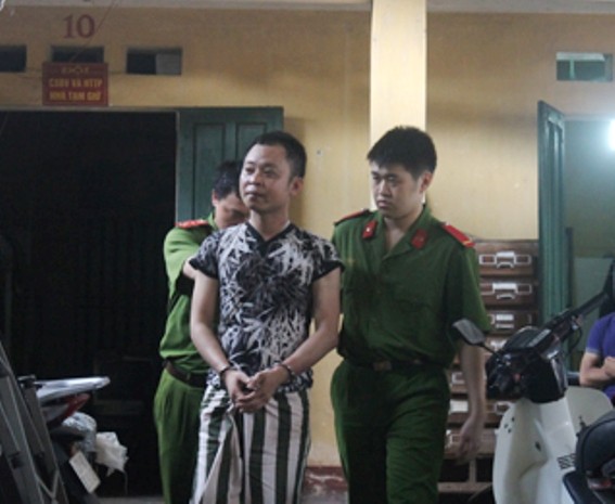 Thủ phạm vụ nổ súng cướp tiệm vàng ở Thái Nguyên - Bùi Văn An theo lời danh hài Vượng râu là nghệ sỹ thổi sáo và có năng khiếu hát chầu văn