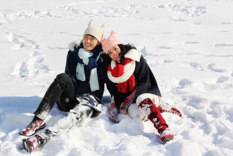 Câu chuyện của “Mãi mãi mất anh” là câu chuyện kết thúc cho mối tình của Trà Ngọc Hằng và chàng trai Hàn Quốc qua 2 MV đã ra mắt “Nếu như ngày xưa”, “Hoa tuyết sau mùa đông”…