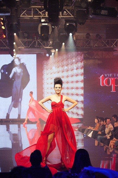Giải thưởng "khủng" của Vietnam’s Next Top Model 2011 ảnh 1
