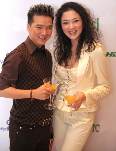 Hoa hậu Nguyễn Thị Huyền và Mr Đàm ngoài đời là những người bạn khá thông hiểu nhau.