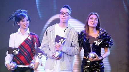 Hồng Nhung, Karik và Mỹ Tâm là 3 ca sĩ thành công nhất trong mùa giải đầu tiên