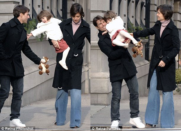 Gia đình hạnh phúc 5 năm của cặp đôi Tom Cruise và Katie Holmes