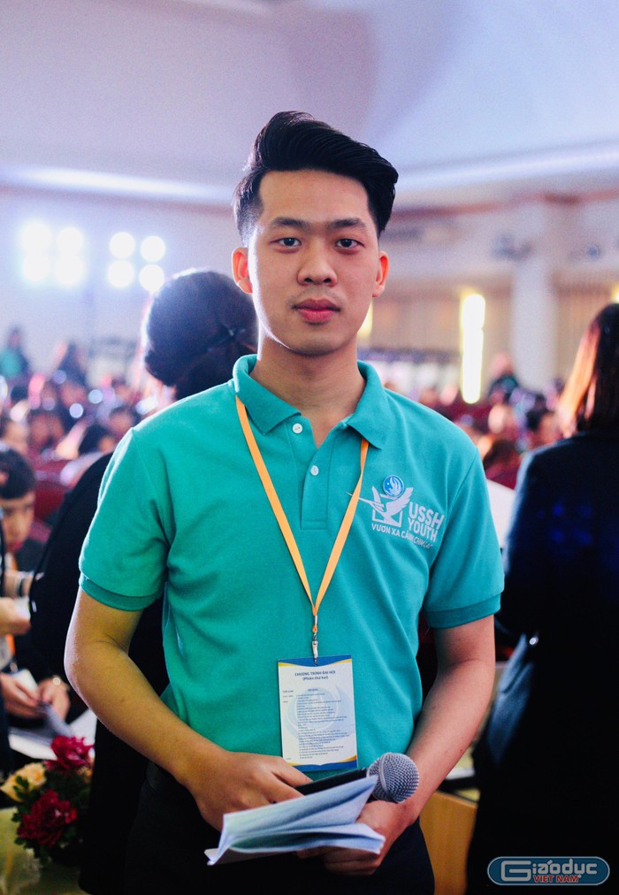 Vũ Quý Lâm tham gia một sự kiện tại Trường Đại học khoa học và xã hội Nhân văn Hà Nội. (Ảnh: NVCC)