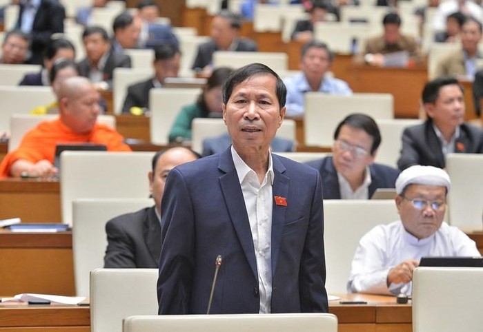 Ông Bùi Văn Phương phát biểu tại nghị trường khi còn là Đại biểu quốc hội. (Ảnh: CT)