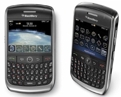 Blackberry 8900 là model cao cấp trong series blackberry curve. Với thiết kế đẹp, bàn phím đặc trưng của blackberry curve rất dễ bấm là những ưu điểm biến blackberry 8900 javelin thành 1 trong những lựa chọn hàng đầu khi tìm mua dòng sản sản phẩm của RIM - Blackberry. Giá tham khảo hiện tại 2.990.000 vnđ