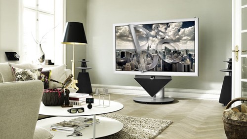 TV 3D của Bang & Olufsen: Để sở hữu hệ thống TV 3D đầu tiên của hãng sản xuất thiết bị nghe nhìn cao cấp Bang & Olufsen, người tiêu dùng sẽ phải trả 21 triệu đồng (1.000 USD) cho mỗi inch màn hình. Hệ thống BeoVision 4-85 kích thước 85 inch của hãng này có giá 1,7 tỷ đồng (85.000 USD) trong khi phiên bản 103 inch là 103.000 USD