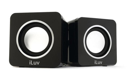 iLuv Boom Cubes: Có thiết kế kiểu khối vuông bé xíu nhưng âm thanh iLuv phát ra hơn cả mong đợi. iLuv Boom Cubes cho âm thanh stereo và mô phỏng các loa vệ tinh của một bộ dàn âm thanh compact tại gia. Kết nối với laptop hay máy tính bàn thông qua USB hoặc giắc cắm 3,5mm, chất lượng âm thanh stereo chi tiết, sống động mà iLuv Boom tạo ra ngoài tầm giá bán