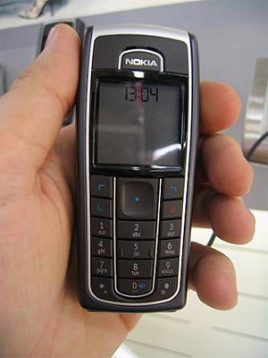 Nokia 6230: Là một con ngựa chăm chỉ. Các tính năng bao gồm: một khe căm thẻ nhớ ngoài, Bluetooth, đài FM, thiết bị nghe nhạc kỹ thuật số, máy ảnh VGA và hỗ trợ kết nối USB. Sau này là chiến 6200 tiếp nối nhưng không có gì khác so với sản phẩm năm trước. Giá tham khảo 450.000 VNĐ (Máy cũ)