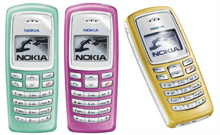 Nokia 2100: 20 triệu máy đã được bán trên toàn cầu và phiên bản này thu hút nhờ màn hình bảo vệ động (animated screensaver). Giá tham khảo 180.000 VNĐ. (Máy cũ)