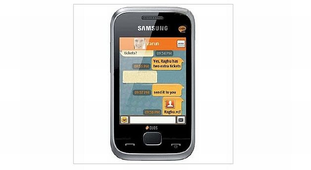 Samsung Champ Deluxe Dous C3312: Máy là bản nâng cấp của mẫu Champ ra mắt trước đây, kích thước màn hình 2,8 inch, độ phân giải 240 x 320 pixel. Ưu điểm của máy chính là khả năng chạy 2 sim 2 sóng, Bluetooth 3.0 (không thường thấy trên các điện thoại phổ thông), cùng với giao diện TouchWiz độc quyền của Samsung. Camera 1,3MP. Giá tham khảo: 1,8 triệu đồng.