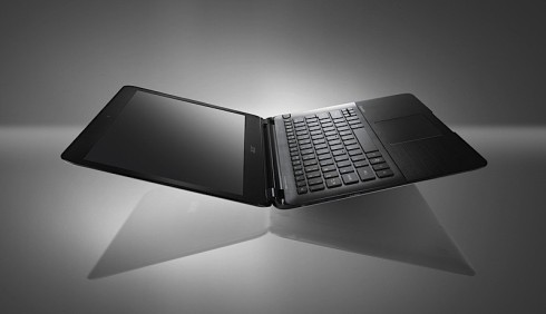 Acer Aspire S5, thế hệ tiếp theo của Aspire S3, có độ mỏng 15 mm. Cổng kết nối Thunderbolt tốc độ cao (hỗ trợ chia sẻ phim Full HD chỉ trong nửa phút) cho thấy máy sẽ sử dụng chip Core i thế hệ ba Ivy Bridge. Tuy nhiên, giá và thời điểm bán ra thị trường chưa được công bố.