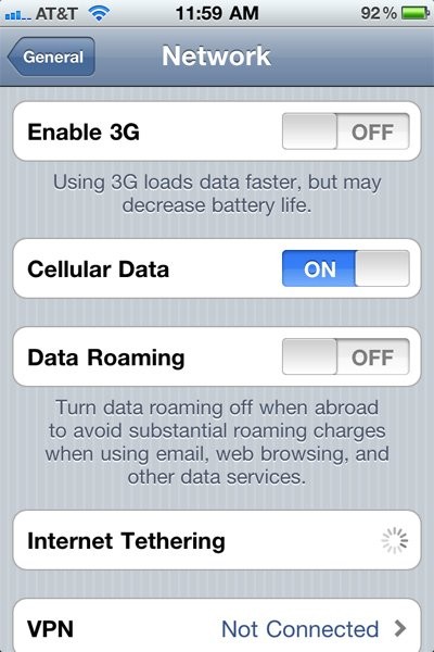 Nếu như cảm thấy iPhone của mình hao pin quá, bạn có thể tắt các tính năng như 3G, Bluetooth và push notifications bằng cách vào Settings > General > Network.