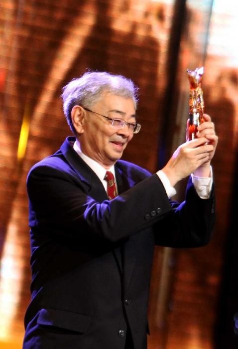 Đạo diễn Wu Yigong vinh dự nhận giải cống hiến