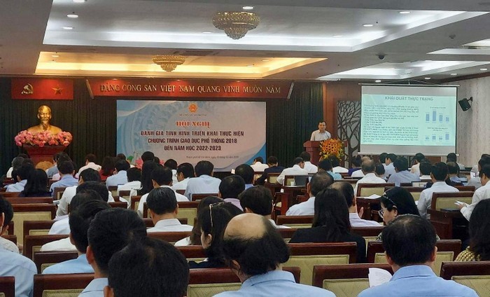 Hội nghị đánh giá tình hình triển khai thực hiện chương trình giáo dục phổ thông 2018 đến năm học 2022 – 2023 tại Thành phố Hồ Chí Minh diễn ra cả ngày 13/12