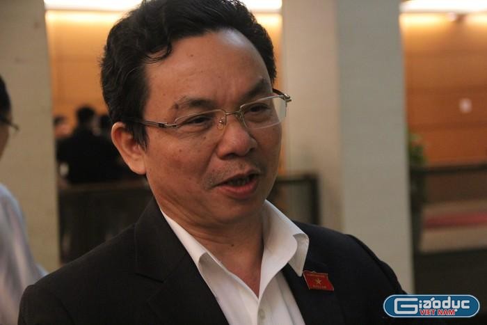 Ông Hoàng Văn Cường được chính thức công nhận đạt tiêu chuẩn chức danh Giáo sư ngành kinh tế năm 2020 (Ảnh: Đỗ Thơm)