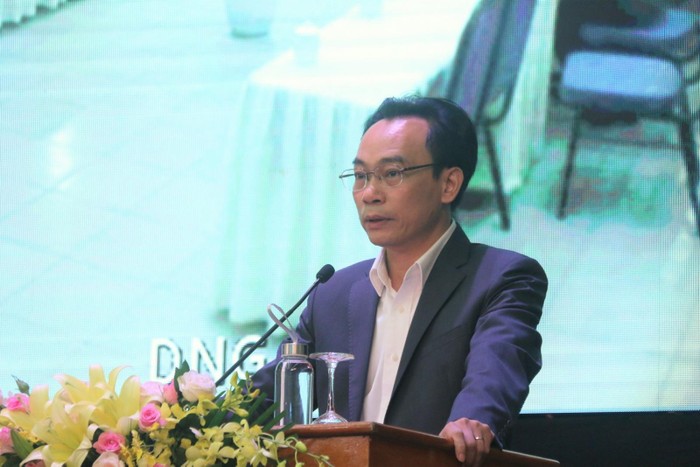 Thứ trưởng Hoàng Minh Sơn chia sẻ tại Hội nghị (Ảnh: Báo Giáo dục và Thời đại)