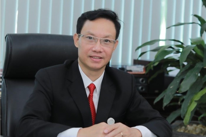 Thầy thuốc Nhân dân - Phó Giáo sư - Tiến sĩ - Bác sĩ Lê Thanh Tùng, Chủ tịch Hội đồng Trường Đại học Điều dưỡng Nam định (Ảnh: NVCC)