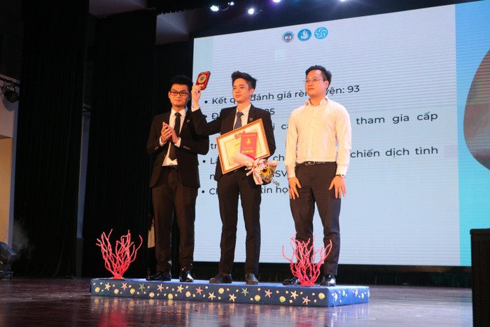 Nguyễn Hải Đăng - chàng trai vinh dự được trao danh hiệu Sao Tháng Giêng. (Ảnh:NTCC)