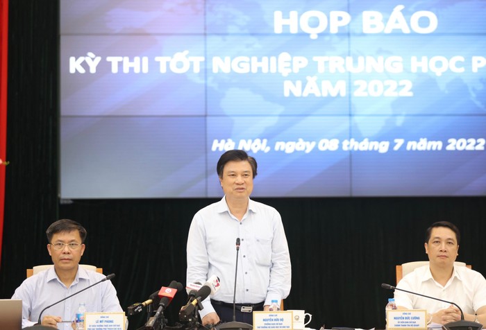 Thứ trưởng Nguyễn Hữu Độ chủ trì cuộc họp báo. (Ảnh: Như Ý)