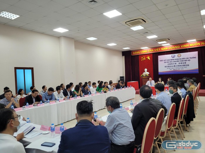 Đại diện một số trường đại học Việt Nam có cuộc gặp gỡ với đại biểu 15 trường đại học công nghệ hàng đầu của Đài Loan. (Ảnh: Linh Trang)