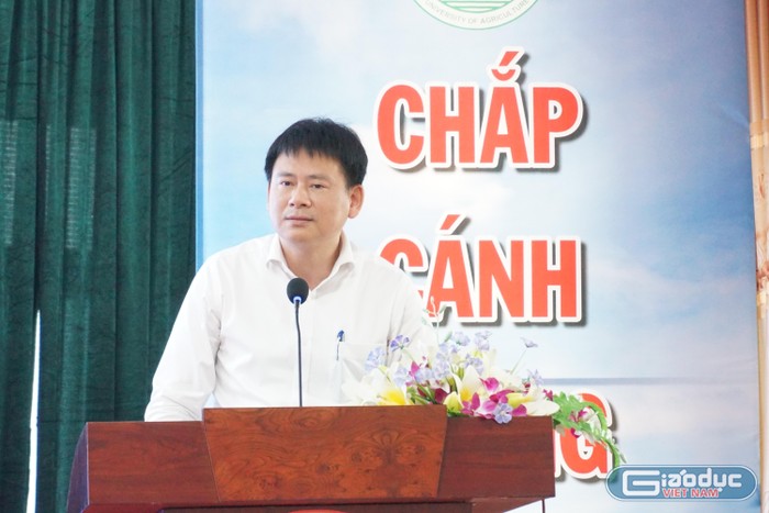 Phó Giáo sư, Tiến sĩ Lê Huy Hoàng khẳng định sự điều tiết của cơ quan Nhà nước là vô cùng quan trọng để &quot;cứu&quot; những ngành khoa học cơ bản. (Ảnh: Nguyên Phương)