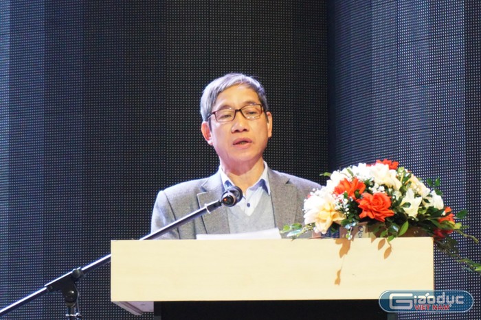 Tiến sĩ Nguyễn Đình Hảo - Phó Chủ tịch Hiệp hội kiêm Trưởng ban Kiểm tra trình bày Báo cáo của Ban Kiểm tra.(Ảnh: Nguyên Phương)