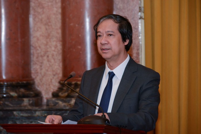 Bộ trưởng Nguyễn Kim Sơn gửi lời cảm ơn sâu sắc đến Chủ tịch nước Nguyễn Xuân Phúc vì những quan tâm đến giáo dục và đào tạo. Ảnh: Bộ Giáo dục và Đào tạo