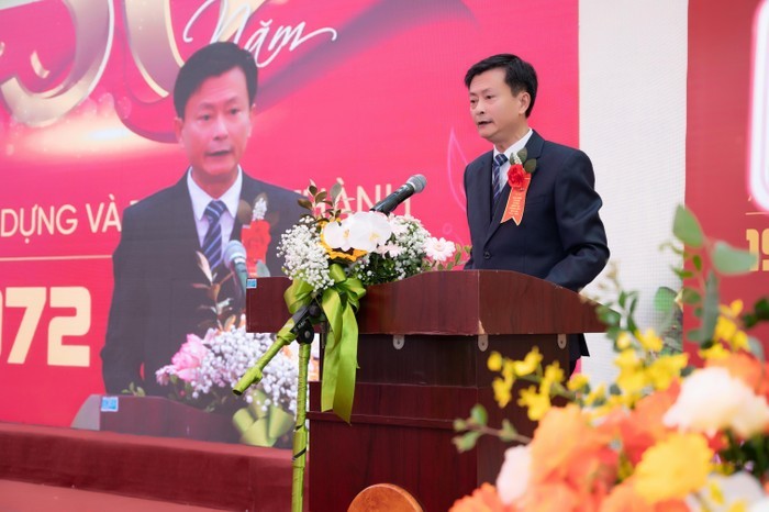 Nhà giáo Trần Quốc Hải - Hiệu trưởng Trường Trung học cơ sở Cát Linh (Hà Nội). Ảnh: NVCC