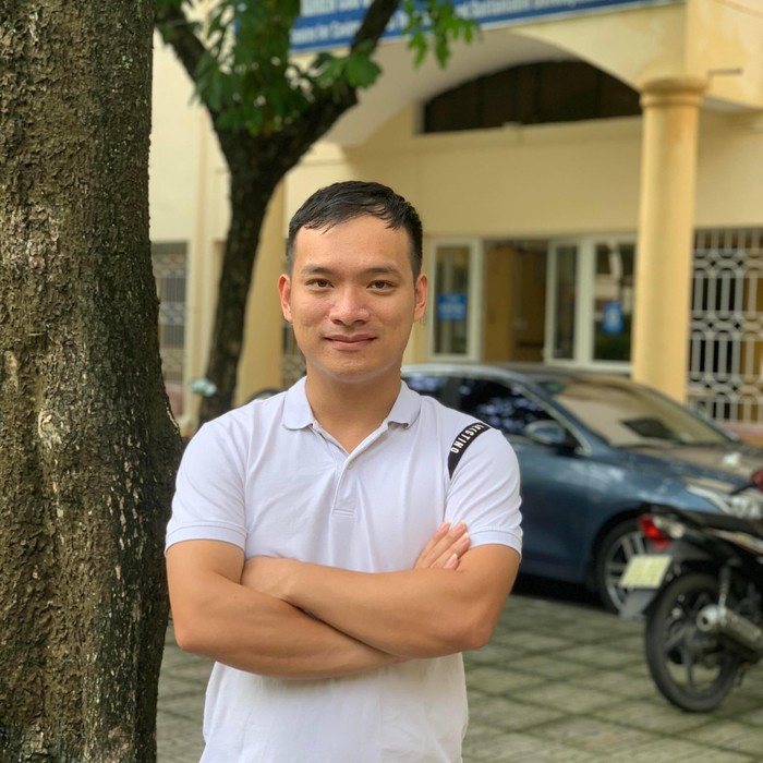 Thầy Nguyễn Duy Khánh là giáo viên từng hướng dẫn nhiều đề tài tham gia cuộc thi nghiên cứu khoa học, kỹ thuật. Ảnh: NVCC