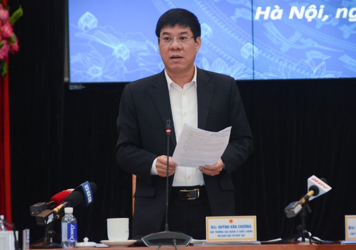 Giáo sư Huỳnh Văn Chương - Cục trưởng Cục Quản lý chất lượng, Bộ Giáo dục và Đào tạo phát biểu tại Họp báo.