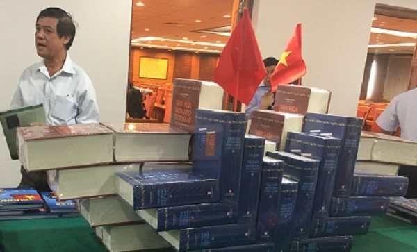 Hình ảnh những bộ sách Văn hóa Biển Đảo Việt Nam tại lễ ra mắt các bộ sách trọng tâm (Ảnh: Ngọc Bích)