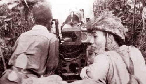 Chiến sĩ pháo binh trong chiến dịch Việt Bắc (Ảnh minh họa: qdnd.vn).